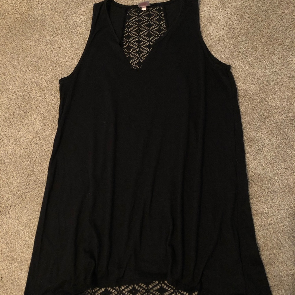 BLACK LACE TANK TOP